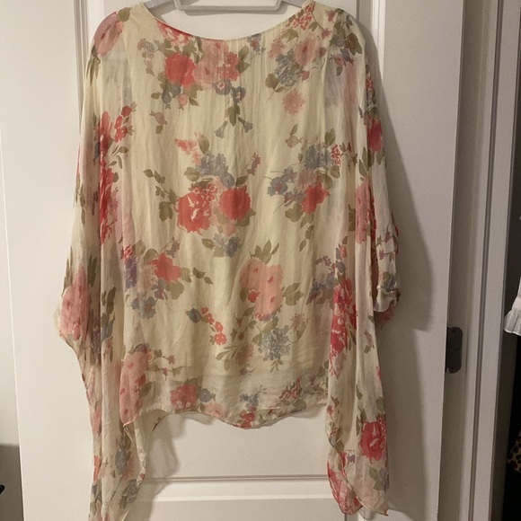 H Trend 100% sheer silk bat sleeve top with viscose cami in floral print - Picture 3 of 5